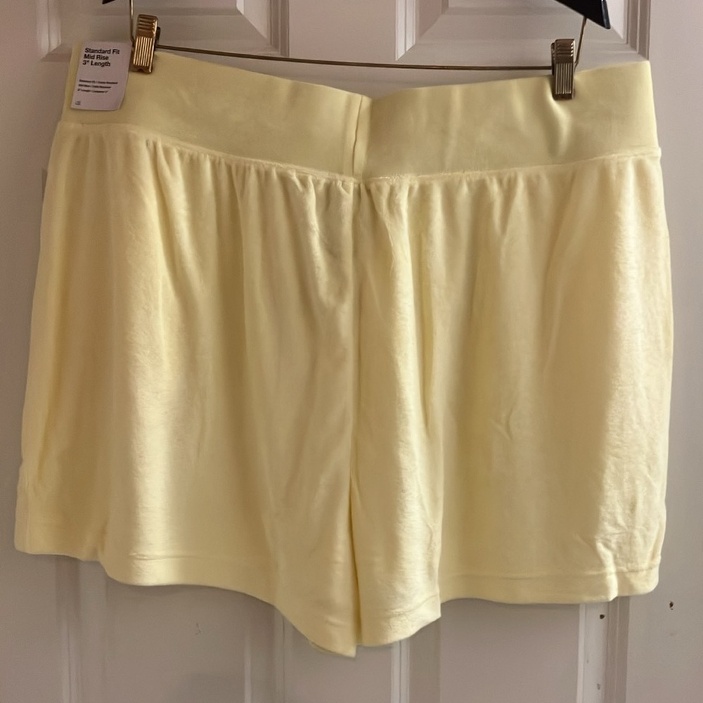 Nike Athletic/Athleisure/Beach Shorts, NWT! - Picture 5 of 8